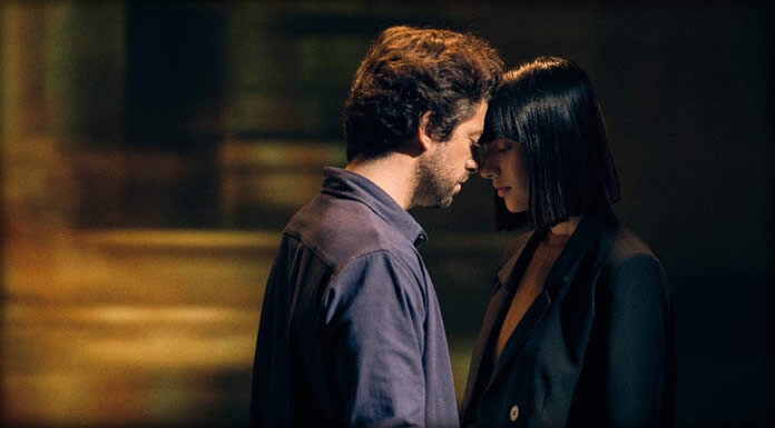 Sebastián Llosa Presenta Su Nuevo Sencillo Y Video: “Los Mejores Años”