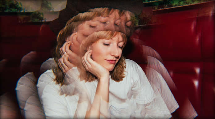 Selma Higgins Presenta Su Nuevo Sencillo: "Sunlight"