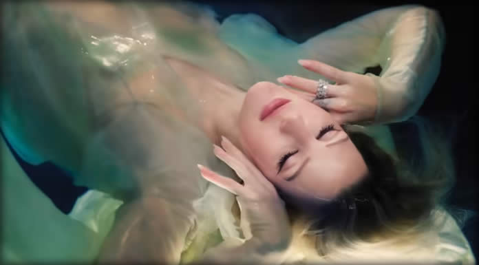 Ellie Goulding Presenta Su Nuevo Álbum "Higher Than Heaven"