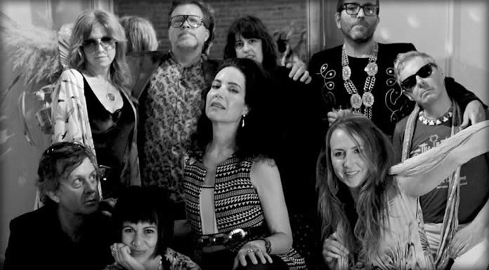 Gramercy Arms Presenta Su Nuevo Sencillo Y Video: “F*cked Up and Beautiful” Gramercy Arms Presenta Su Nuevo Sencillo Y Video: "F*cked Up and Beautiful"