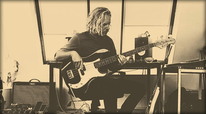 Late Night Therapy Presenta Su Nuevo Sencillo: "Feel Something"