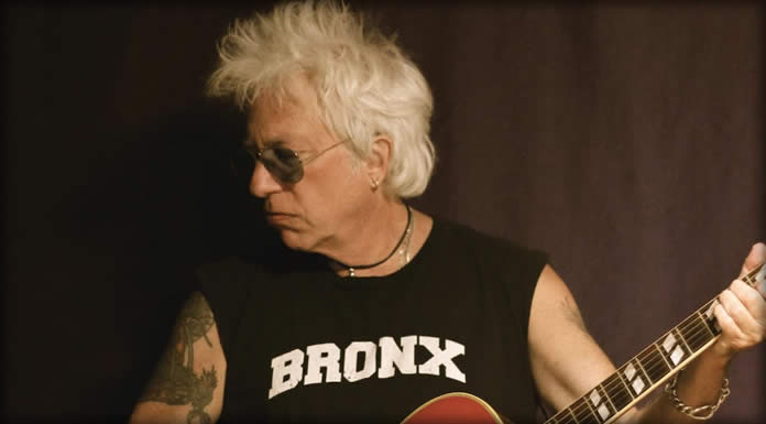 Ricky Byrd Presenta Su Nuevo Sencillo: "Alien"