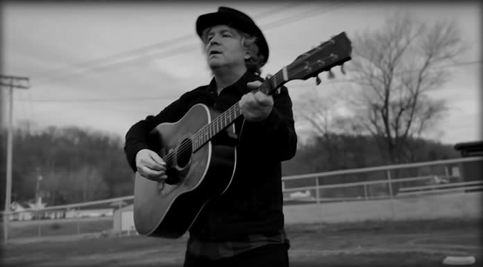 Tim Easton Presenta Su Nuevo Sencillo Y Video: "Sliver Of Light"
