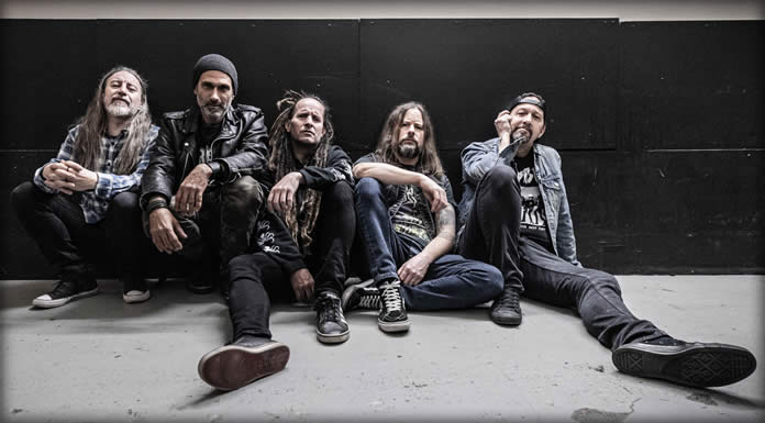 Vantablack Warship Presenta Su Nuevo Sencillo Y Lyric Video: “Hunting The Recruiter” Vantablack Warship Presenta Su Nuevo Sencillo Y Lyric Video: "Hunting The Recruiter"