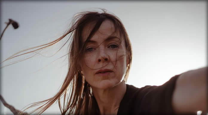 Wendy McNeill Presenta Su Nuevo Sencillo Y Video: “Swift, As One Designed For Flying” Wendy Mcneill Presenta Su Nuevo Sencillo Y Video: "Swift, As One Designed For Flying"