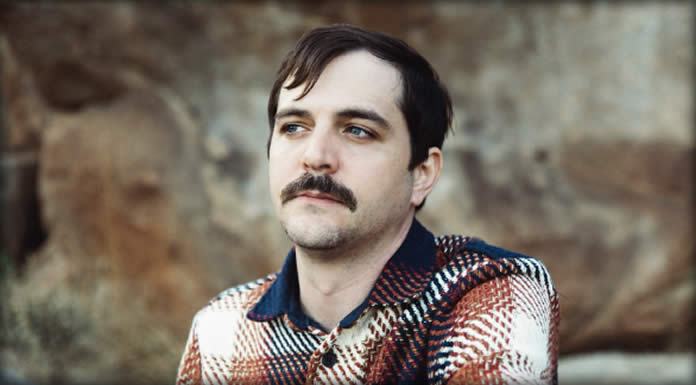 Bayonne Presenta Su Nuevo Álbum: "Temporary Time" Y El Video Oficial De "Perfect"