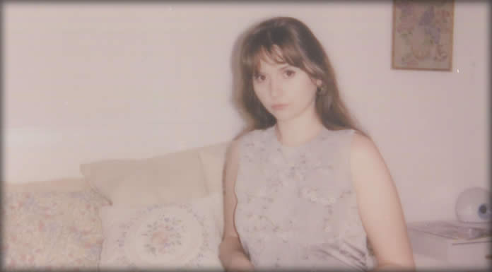 Honey Gentry Presenta Su Nuevo Sencillo Y Video: “Under Taurus” Honey Gentry Presenta Su Nuevo Sencillo Y Video: "Under Taurus"