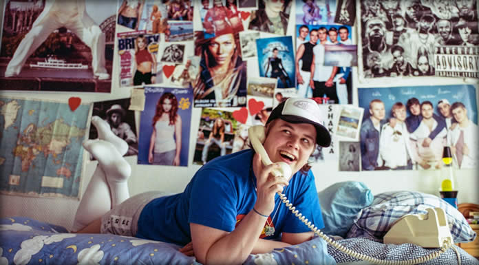 Kjartan Lauritzen Presenta Su Nuevo Sencillo: "Shakira"