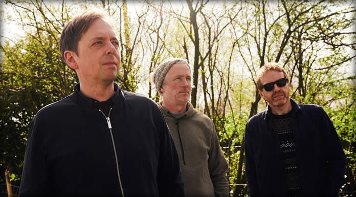 The Clientele Presenta Su Nuevo Sencillo: “Dying In May” The Clientele Presenta Su Nuevo Sencillo: "Dying In May"