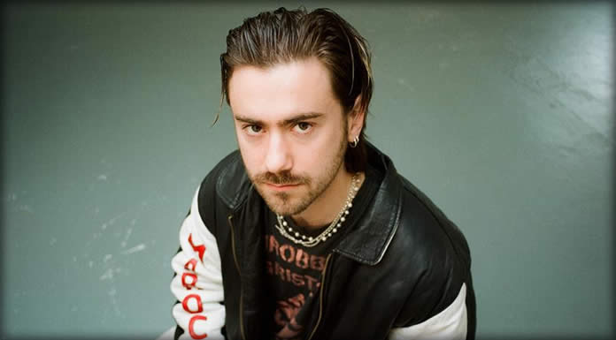 Max Winter Presenta Su Nuevo Sencillo: “Lean Into Me”