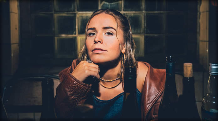 Carmie Presenta Su Nuevo Sencillo: "Cigarettes & Shots"