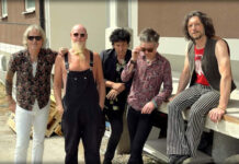 Diamond Dogs Presenta Su Nuevo Álbum: "About The Hardest Nut To Crack"