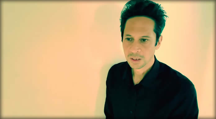 Fred Abong Presenta Su Nuevo Sencillo Y Video: "Shadows"