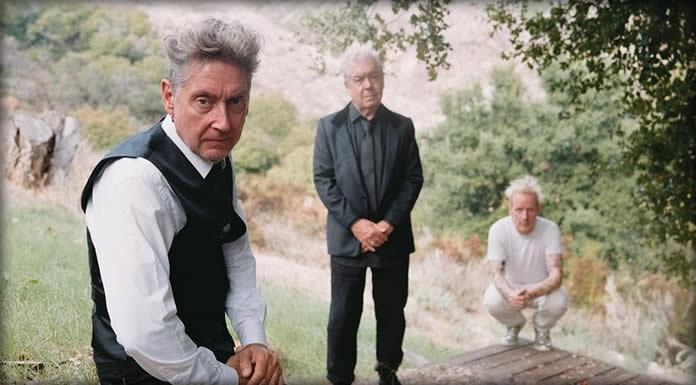 Lol Tolhurst x Budgie x Jacknife Lee Presentan Su Nuevo Sencillo Y Video: “Ghosted At Home” Ft. Bobby Gillespie Lol Tolhurst x Budgie x Jacknife Lee Presentan Su Nuevo Sencillo Y Video: "Ghosted At Home" Ft. Bobby Gillespie