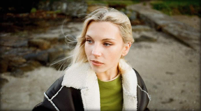 Lucy Gaffney Presenta Su Nuevo EP: “Daydream In Tokyo” Y El Video Oficial De “Boy Go” Lucy Gaffney Presenta Su Nuevo EP: "Daydream In Tokyo" Y El Video Oficial De "Boy Go"