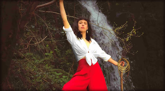 Catuxa Salom Presenta Su Nuevo Sencillo Y Video: "Xa Non Ves"