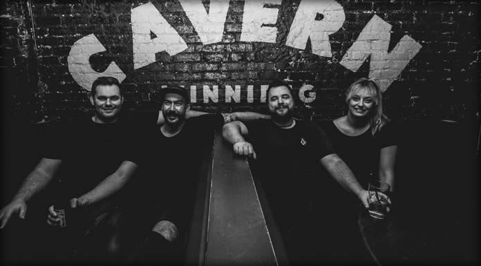 Death Cassette Presenta Su Nuevo Sencillo: "Reflector"