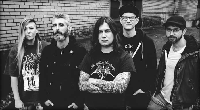 The Promised End Presenta Su Nuevo Sencillo Y Lyric Video: "Everything Is War"