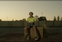 Peter Bibby Presenta Su Nuevo Sencillo Y Video: "Terracotta Brick"