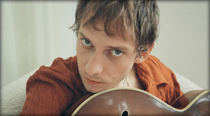 Nicklas Sahl Presenta Su Nuevo Sencillo Y Video: "Trampoline"