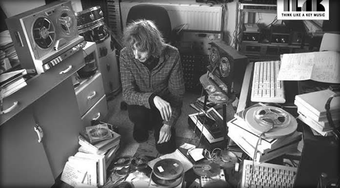 Fran Ashcroft Presenta Su Nuevo Álbum: "Box Harry Day"