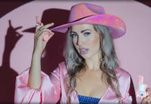 Linds Sais Presenta Su Nuevo Sencillo Y Video: “Glitter Cowgirl” Linds Sais Presenta Su Nuevo Sencillo Y Video: "Glitter Cowgirl"