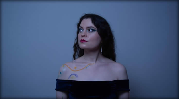 Catalina Uscátegui Presenta EP Debut Constelaciones @pipilopop Catalina Uscátegui Presenta Su EP Debut: "Constelaciones"