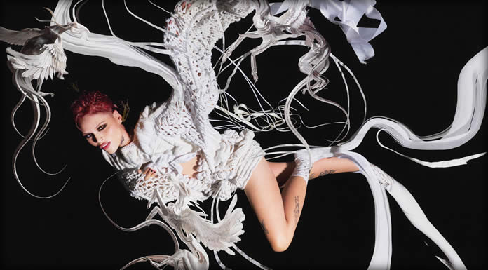 BRUSES Presenta Su Nuevo Álbum: "DESDE EL COMA" BRUSES Presenta Su Nuevo Álbum: "DESDE EL COMA"