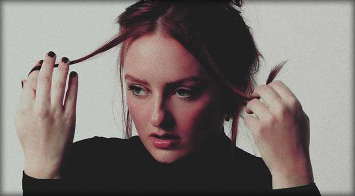  Gina Zo Presenta Su Nuevo Sencillo: "Fuck Me Then Leave Me"