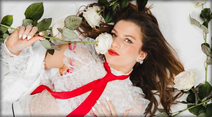 Natalie Reigo Presenta Su Nuevo Sencillo Y Video: "One In A Million"