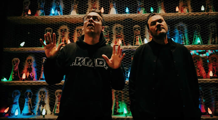 Atmosphere Presenta Su Nuevo Álbum: “Jestures” Y El Video Oficial De “Grateful” Atmosphere Presenta Su Nuevo Álbum: "Jestures" Y El Video Oficial De "Grateful"