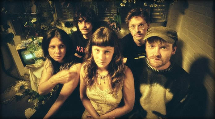 Honey I'm Home Presenta Su Nuevo Sencillo: "Alive"