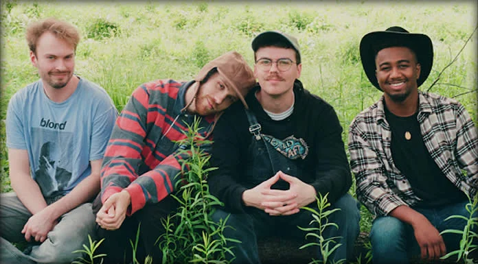 Tiberius Presenta Su Nuevo Sencillo: "Moab"