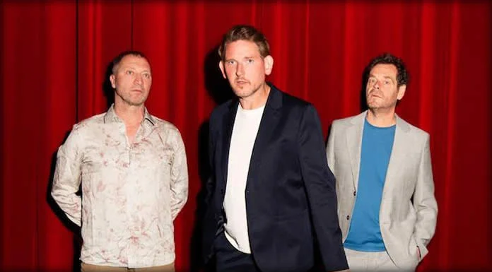 Kraak & Smaak Presentan Su Nuevo Sencillo: “Isn’t It Strange” Kraak & Smaak Presentan Su Nuevo Sencillo: "Isn’t It Strange"