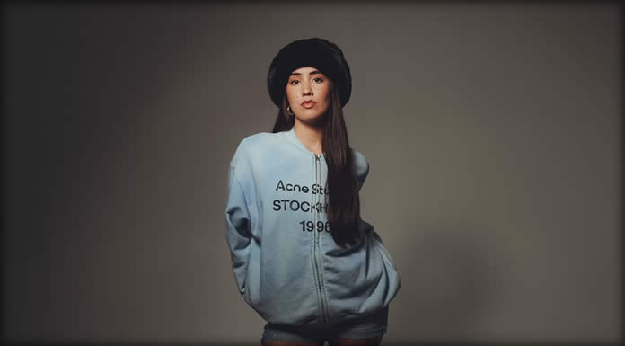 Olivia Lobato Presenta Su Nuevo Sencillo Y Video: "Lose Control"