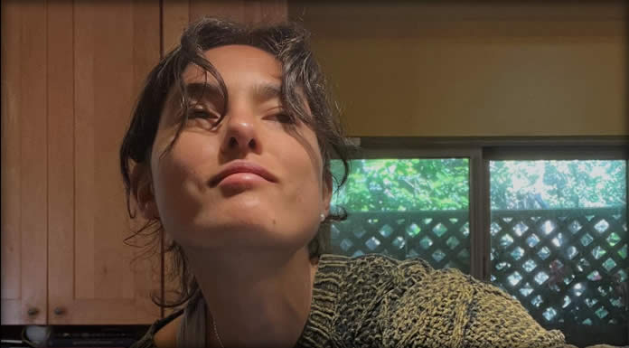 Miya Folick Presenta Su Nuevo Sencillo: "Maybe When I'm Ready"