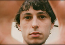 C Douglas Presenta Su Nuevo Sencillo Y Video: “Around The Corner” C Douglas Presenta Su Nuevo Sencillo Y Video: "Around The Corner"