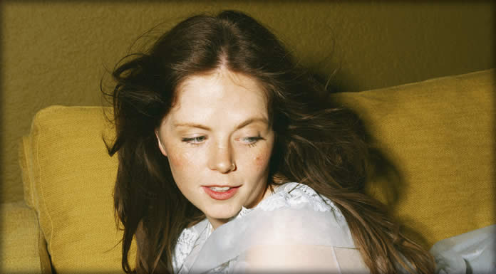 Ber Presenta Su Nuevo Sencillo Y Lyric Video: "Cool, Boy"