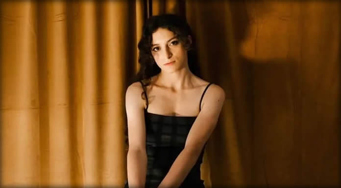 Katie Lynne Sharbaugh Presenta Su Nuevo Sencillo: "Witch's Spell"