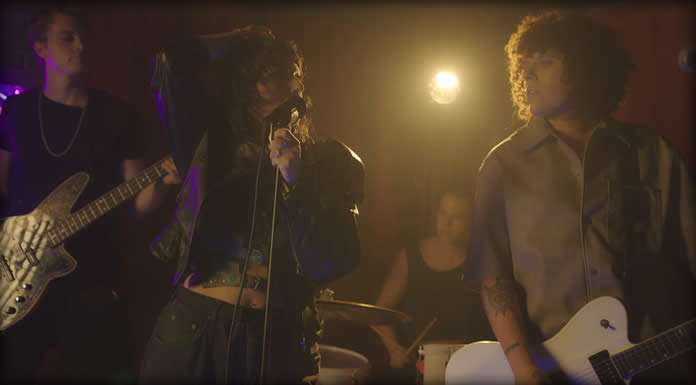 rosecoloredworld Presenta Su Nuevo Sencillo Y Video: "Too Far Gone"