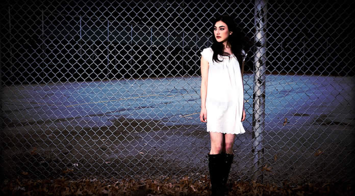 ROREY Presenta Su Nuevo Sencillo Y Video: "Dying Fire"