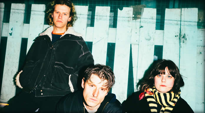 The Bernadette Maries Presentan Su Nuevo Sencillo Y Video: "ESO"