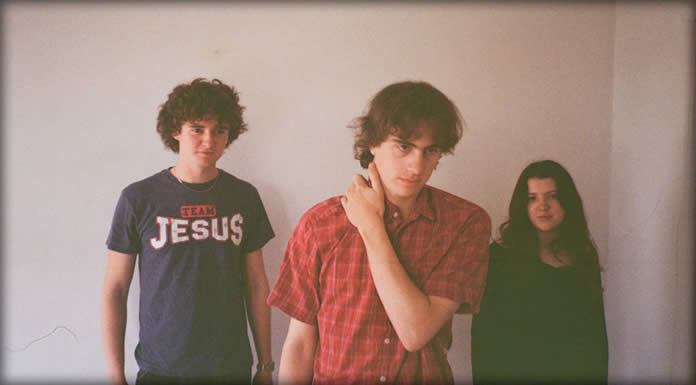 Big Red Presenta Su Sencillo Debut: “Isn’t He Funny?”